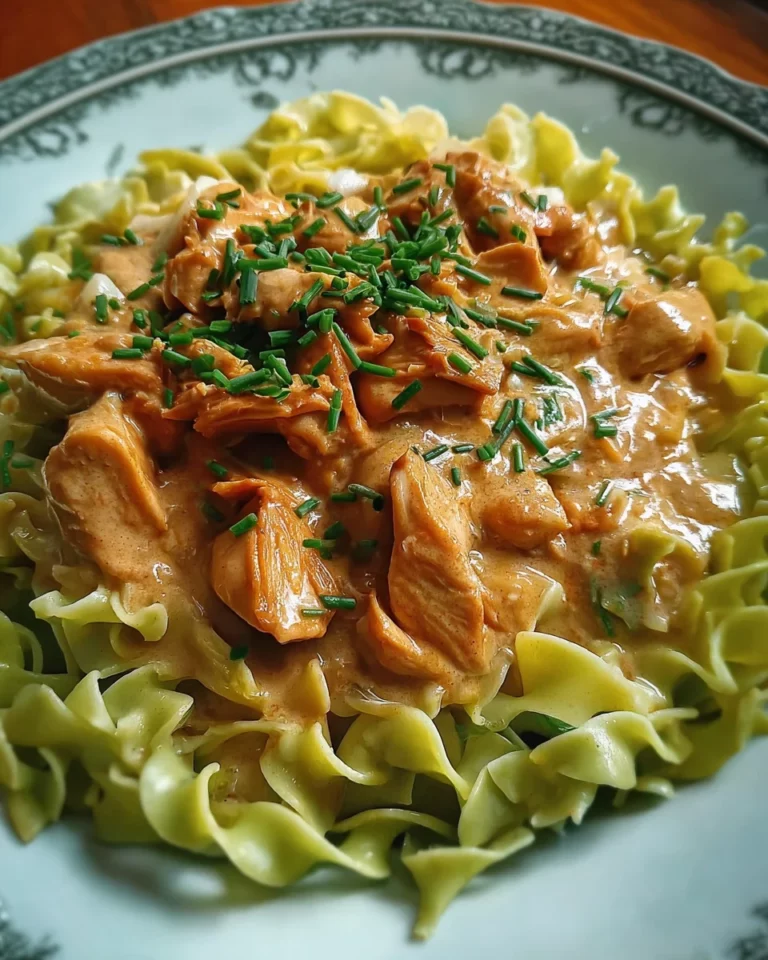 Cremiges Hähnchenragout mit Bandnudeln